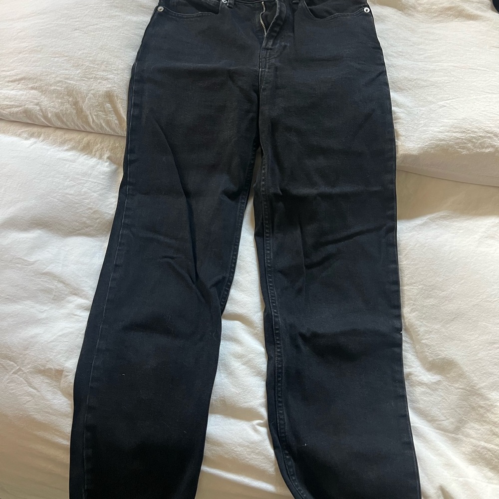 Everlane High-Rise Straight Jeans — Black
